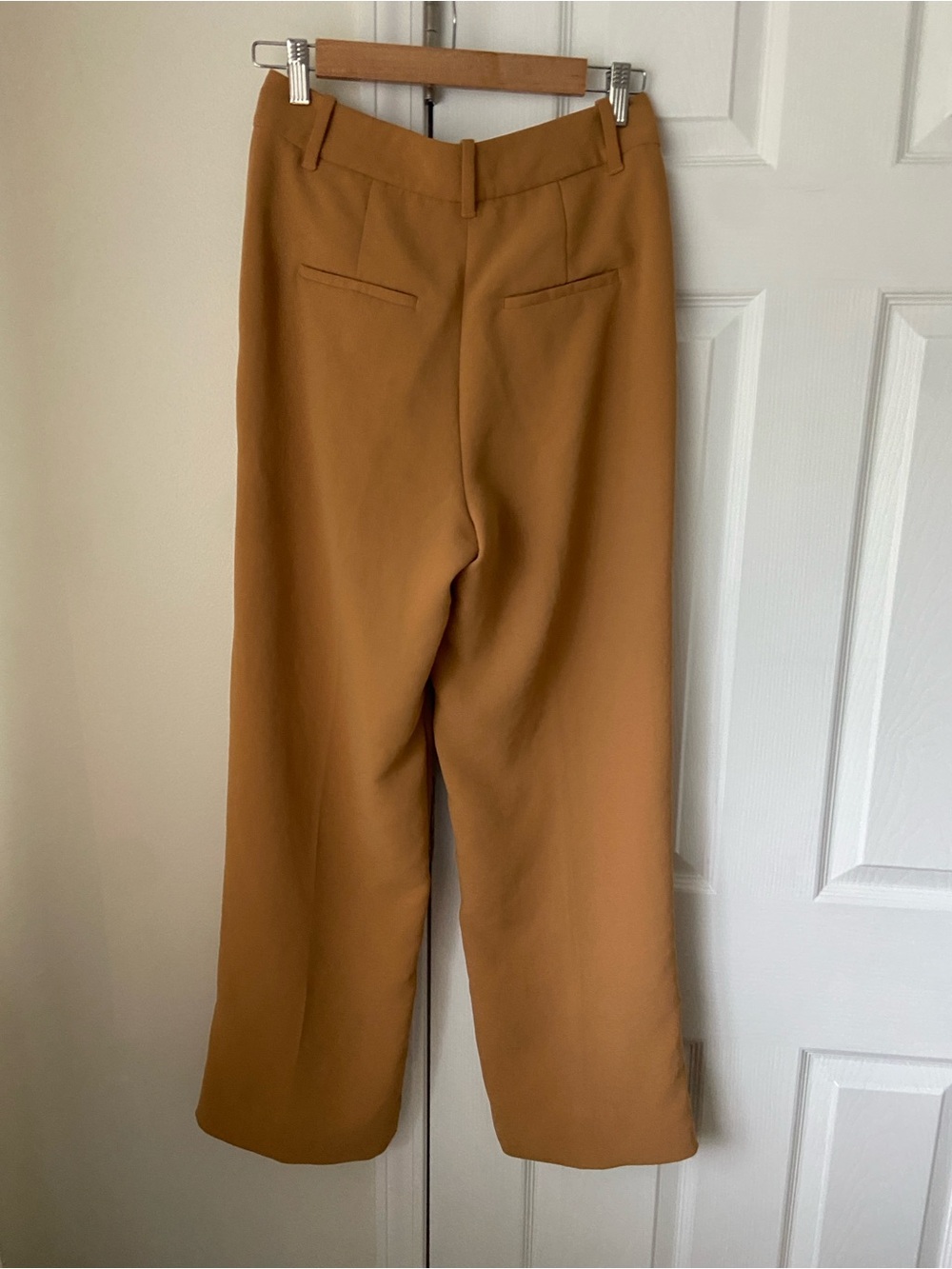 Aritzia Wilfred Effortless Wide Leg Trousers Camel Color Size 6, 28.5 Inches - Picture 6 of 6